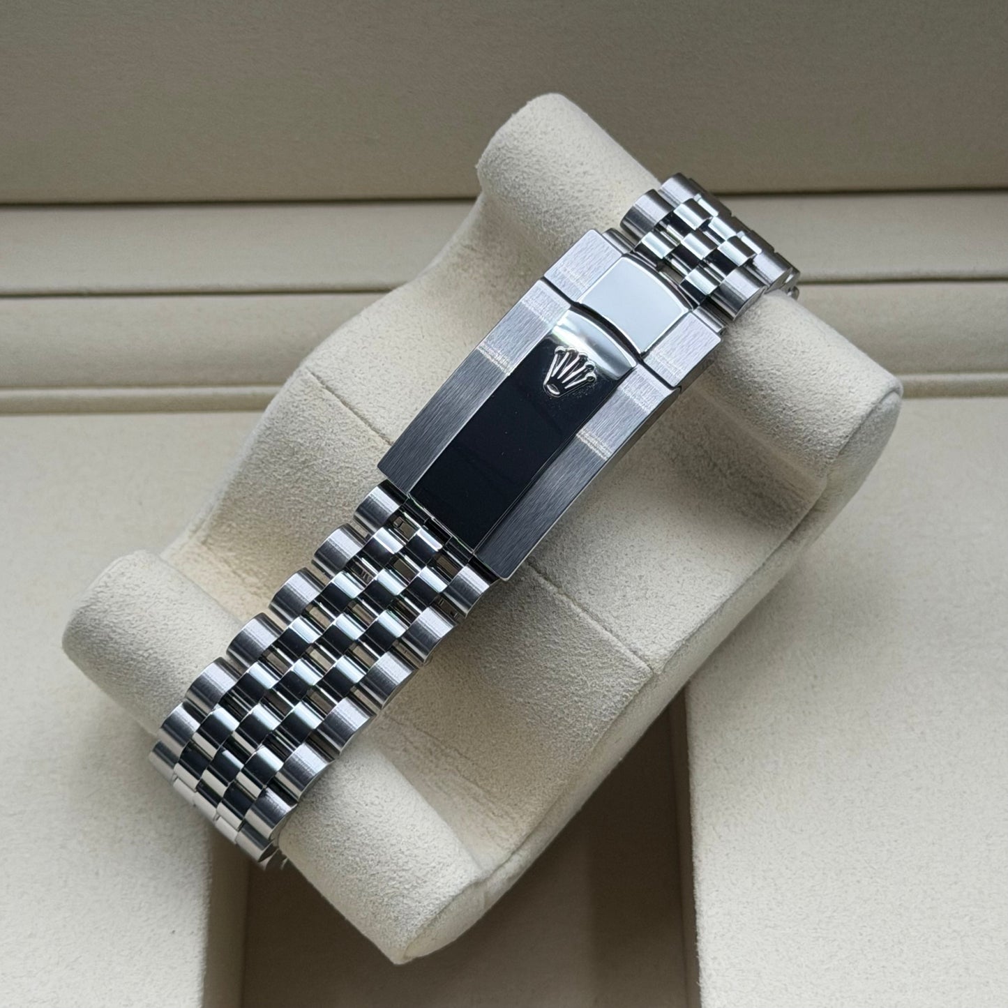 Rolex Datejust 41 / 126300 / Blau / Jubilee / Full Set / 2026