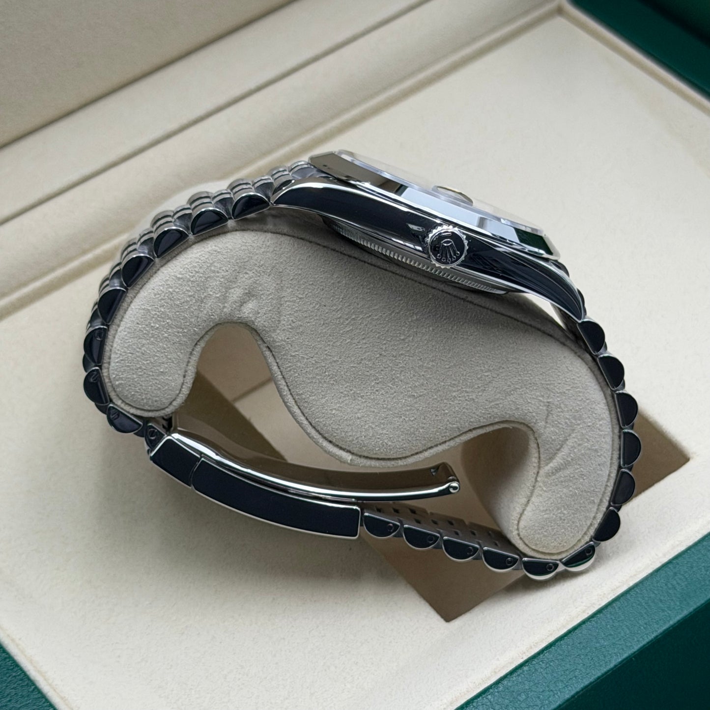 Rolex Datejust 41 / 126300 / Blau / Jubilee / Full Set / 2026