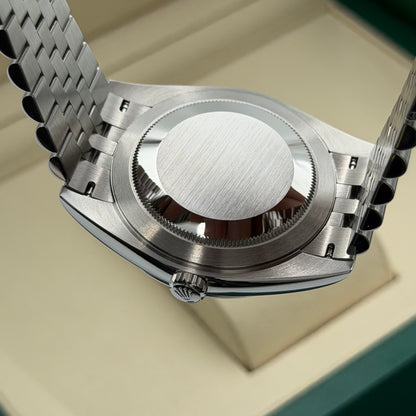 Rolex Datejust 41 / 126300 / Blau / Jubilee / Full Set / 2026