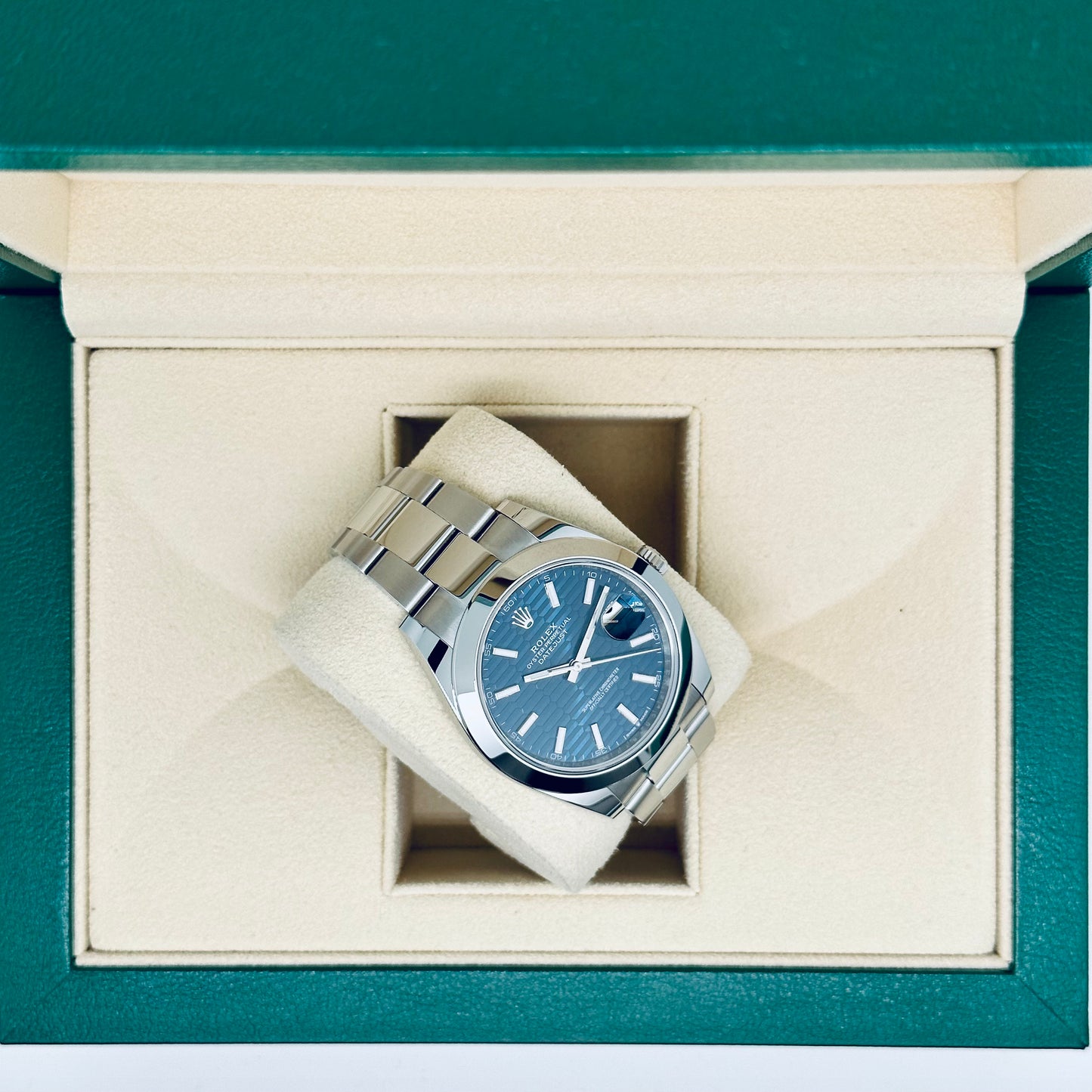 Rolex Datejust 41 / 126300 / blau - Motiv / Oyster / 2023 / Full Set