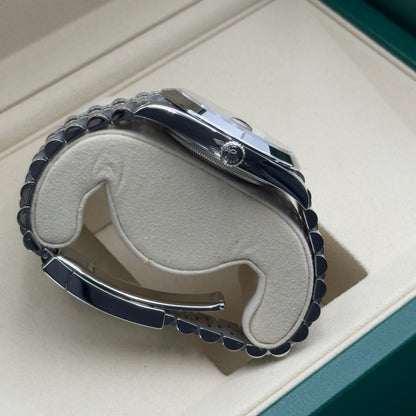 Rolex Datejust 41 / 126300 / Grün-Ombré / Jubilee / Full Set / 2026