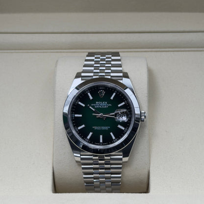 Rolex Datejust 41 / 126300 / Grün-Ombré / Jubilee / Full Set / 2026