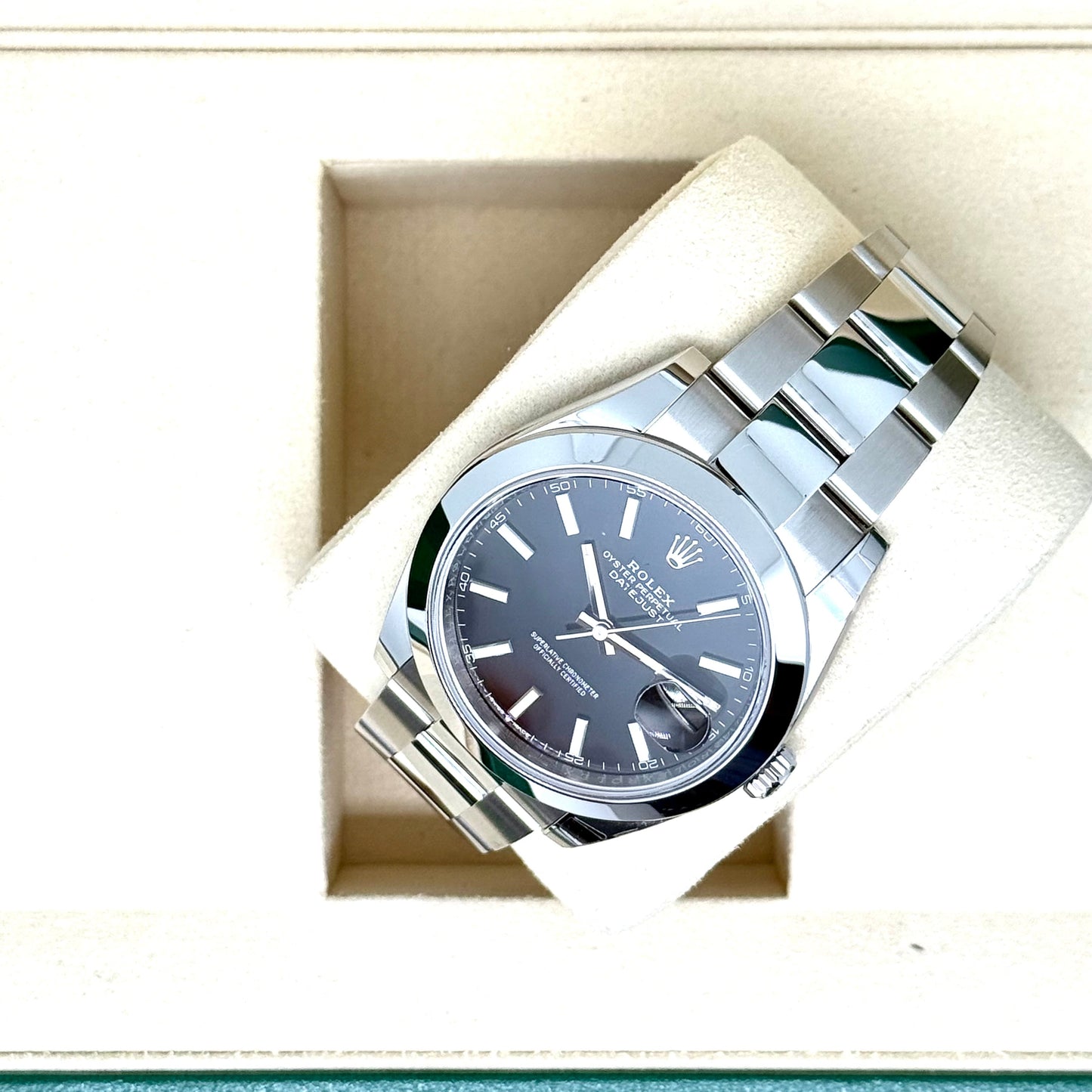 Rolex Datejust 41 / 126300 / schwarz / Oyster / Full Set / 2025