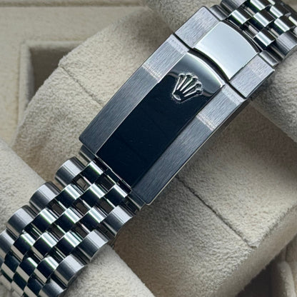 Rolex Datejust 41 / 126334 / Blau - Motif / Jubilee / Full Set / 2023