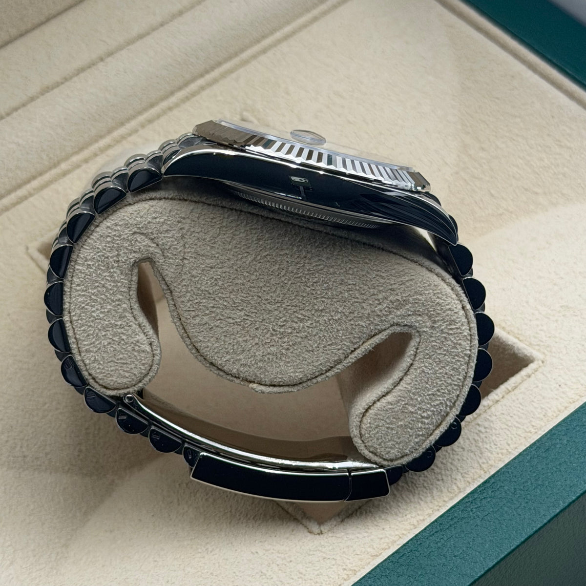 Rolex Datejust 41 / 126334 / Blau - Motif / Jubilee / Full Set / 2023