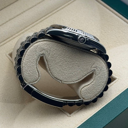 Rolex Datejust 41 / 126334 / Blau - Motif / Jubilee / Full Set / 2023