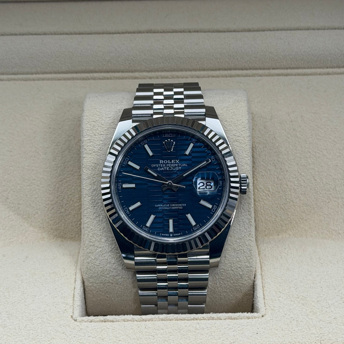 Rolex Datejust 41 / 126334 / Blau - Motif / Jubilee / Full Set / 2023