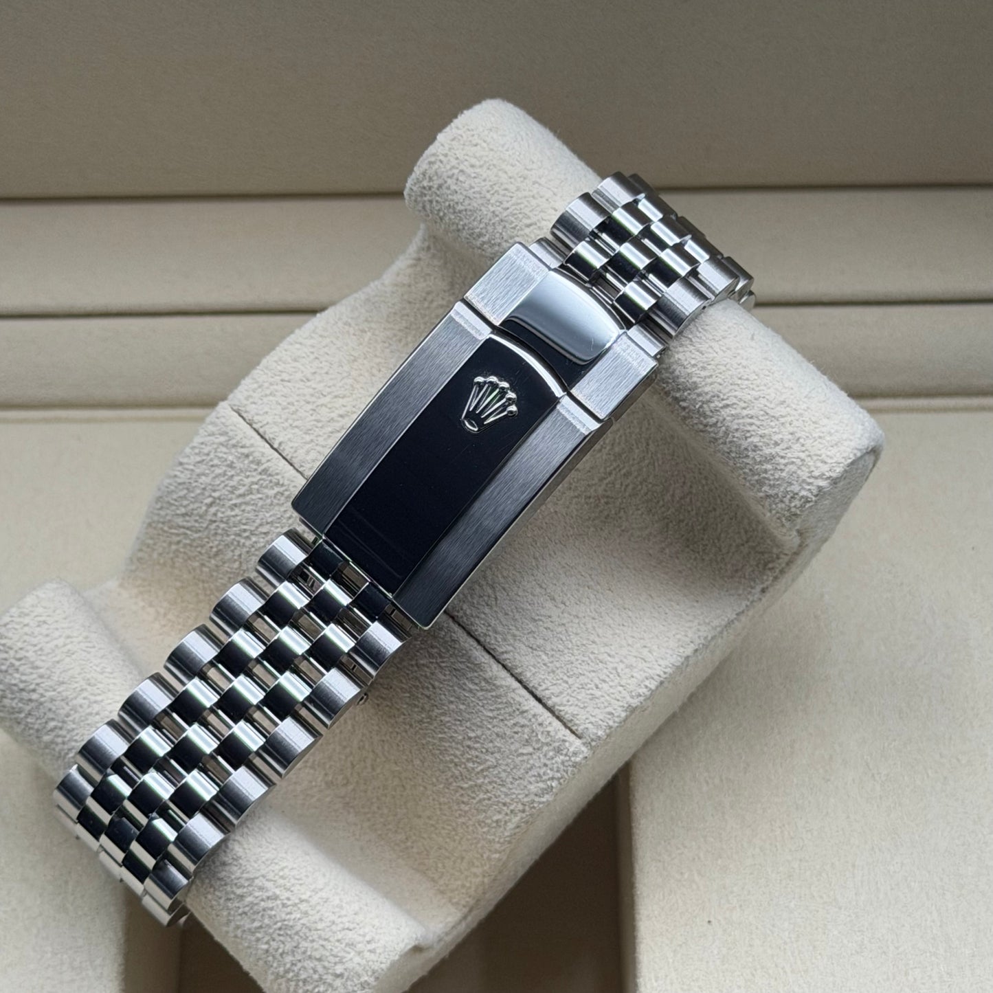 Rolex Datejust 41 / 126334 / Grün / Jubilee / Full Set / 2026