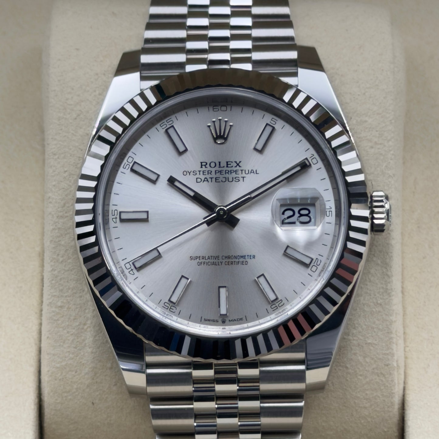 Rolex Datejust 41 / 126334 / Silber / Oyster / Full Set / 2026