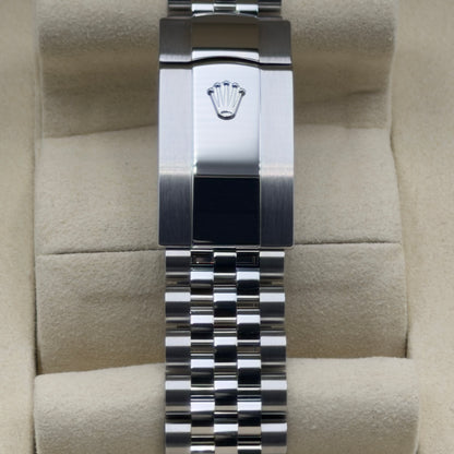 Rolex Datejust 41 / 126334 / Silber / Oyster / Full Set / 2026