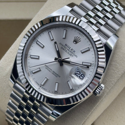 Rolex Datejust 41 / 126334 / Silber / Oyster / Full Set / 2026