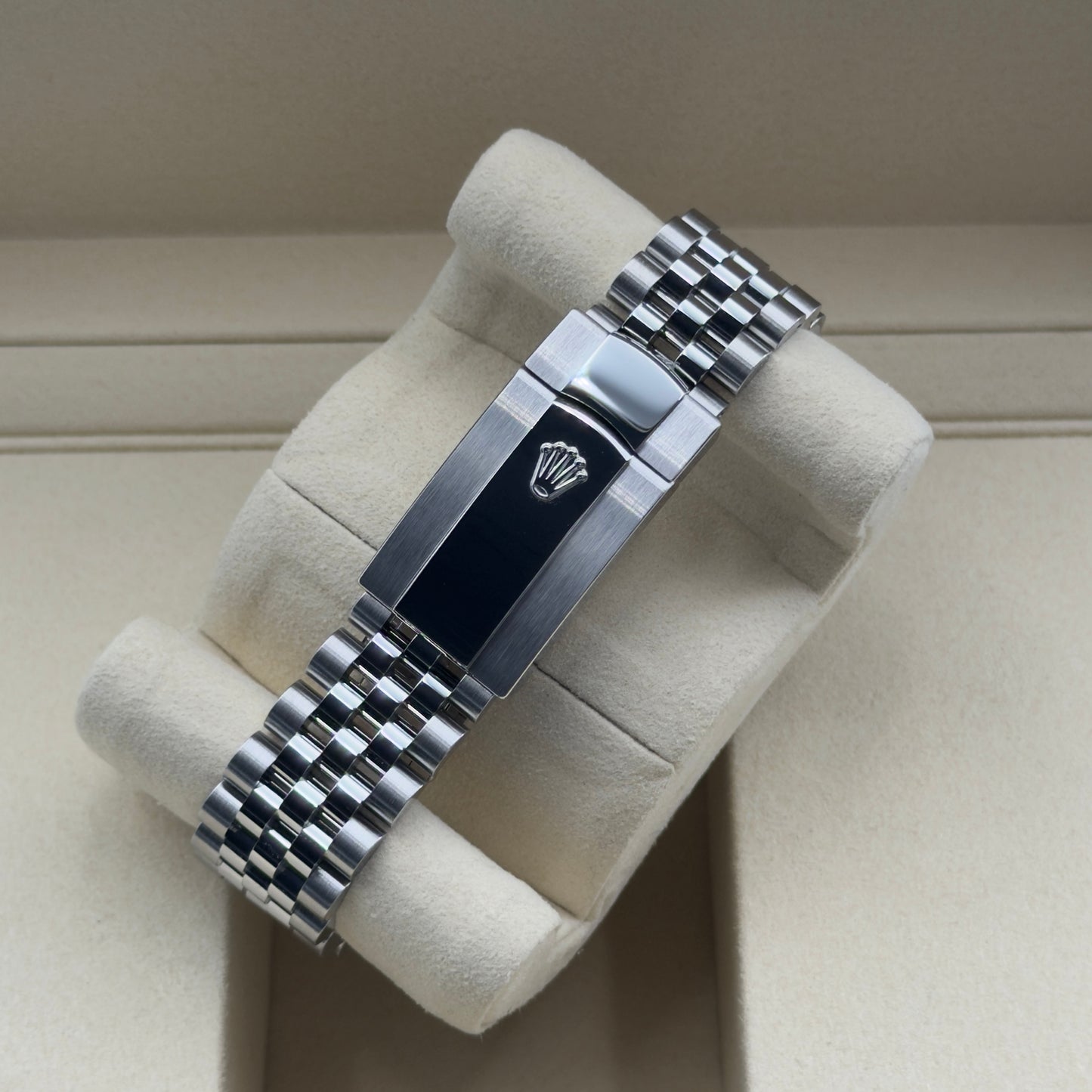 Rolex Datejust 41 / 126334 / Silber / Oyster / Full Set / 2026