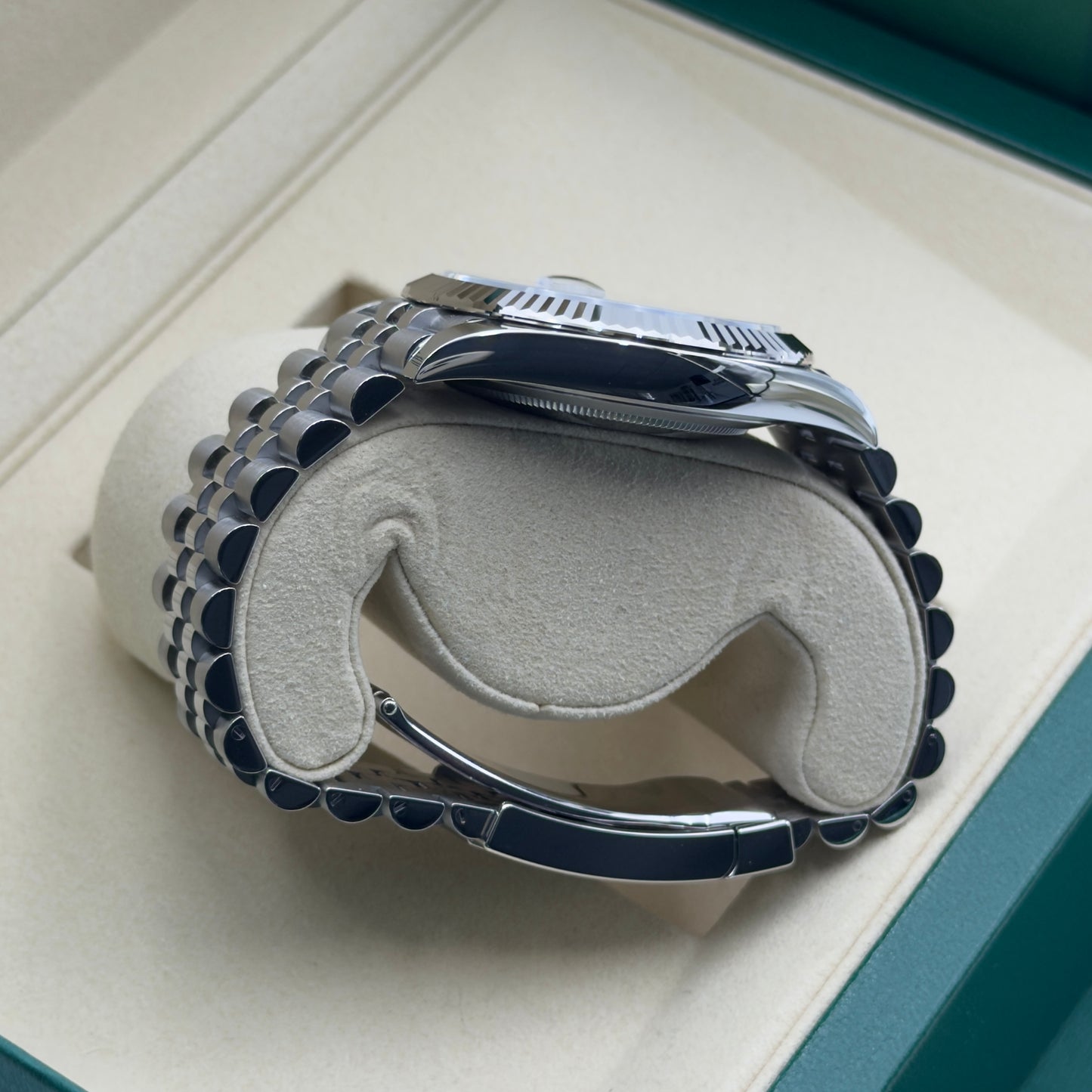 Rolex Datejust 41 / 126334 / Silber / Oyster / Full Set / 2026