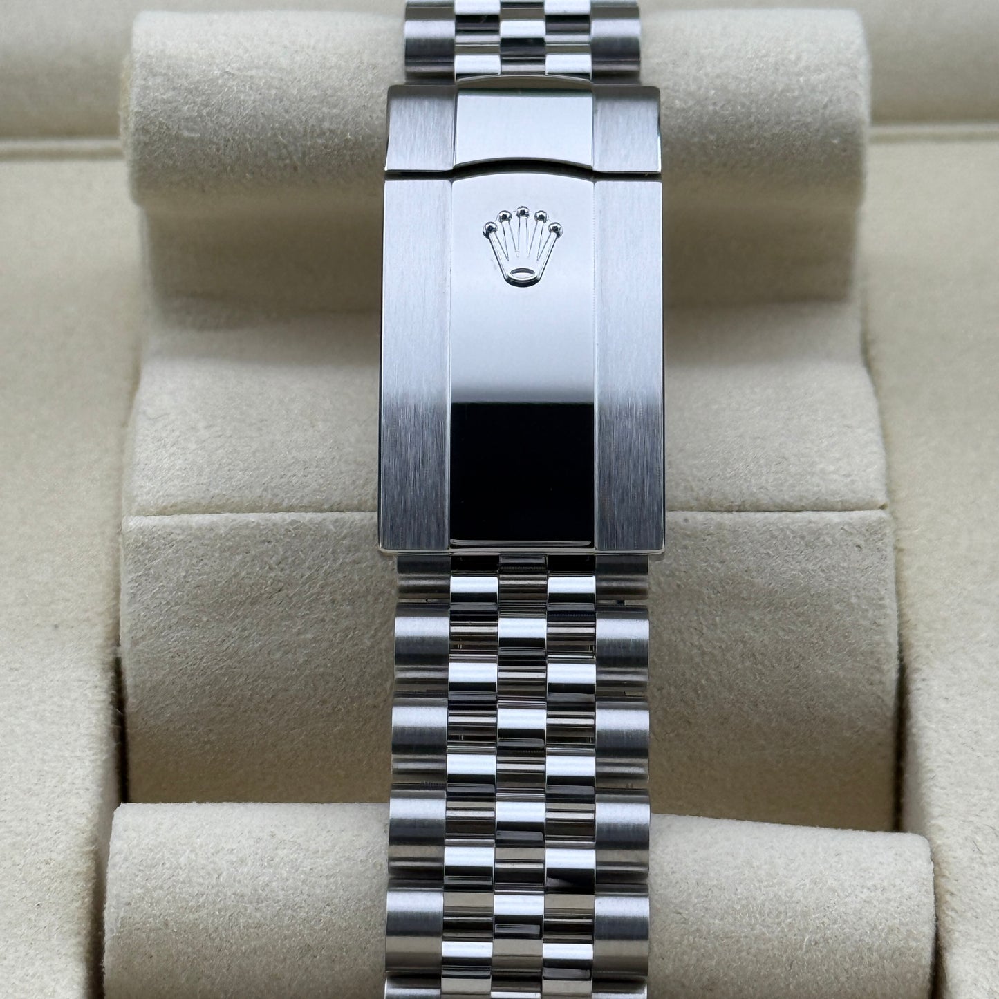 Rolex Datejust 41 / 126334 / blau - Diamanten / Jubilee / Full Set / 2025