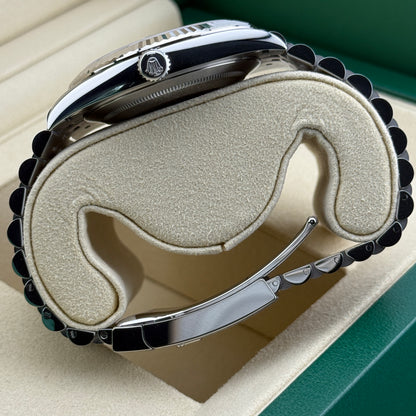 Rolex Datejust 41 / 126334 / blau - Diamanten / Jubilee / Full Set / 2025