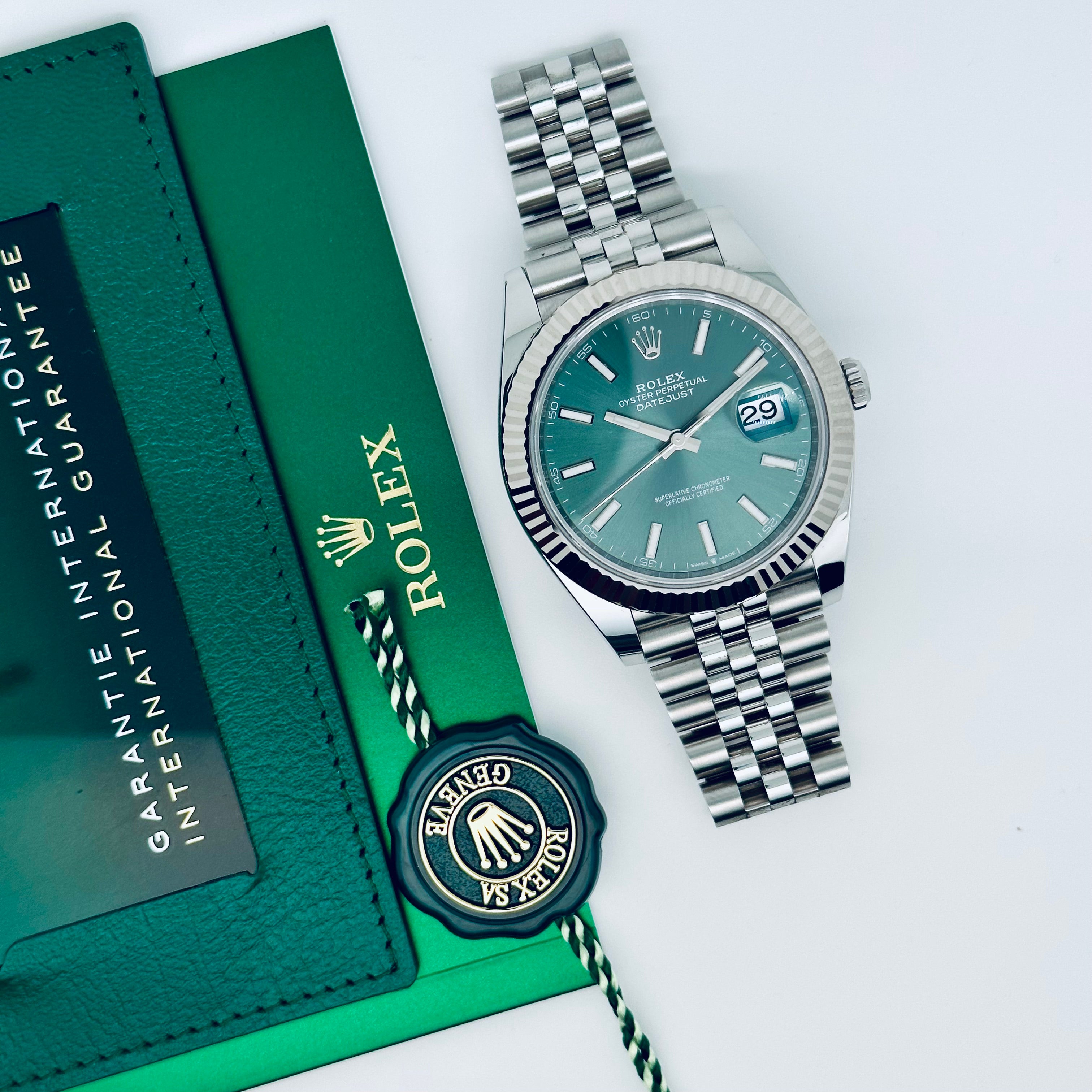 Rolex Datejust 41 126334 gr n Jubilee Full Set