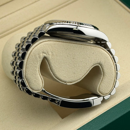 Rolex Datejust 41 / 126334 / Rhodium / Jubilee / Full Set / 2025