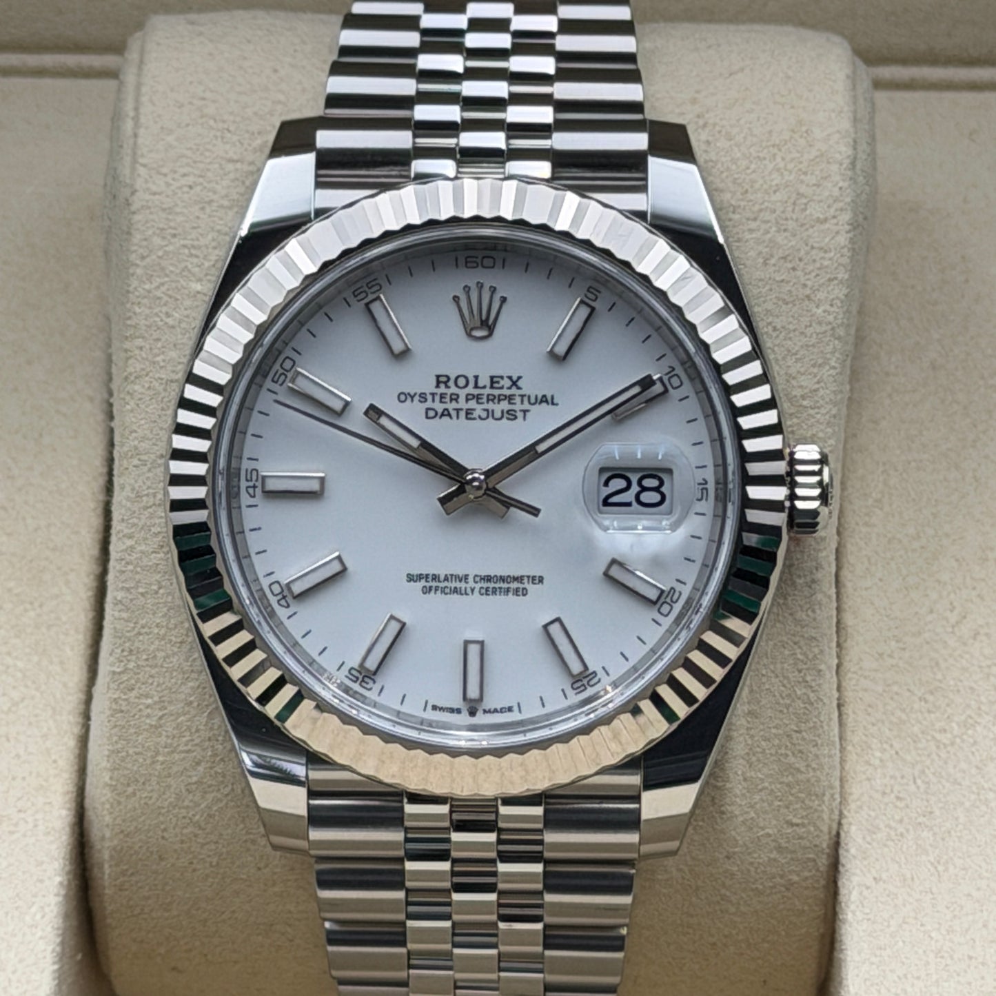 Rolex Datejust 41 / 126334 / weiß / Jubilee / Full Set / 2025