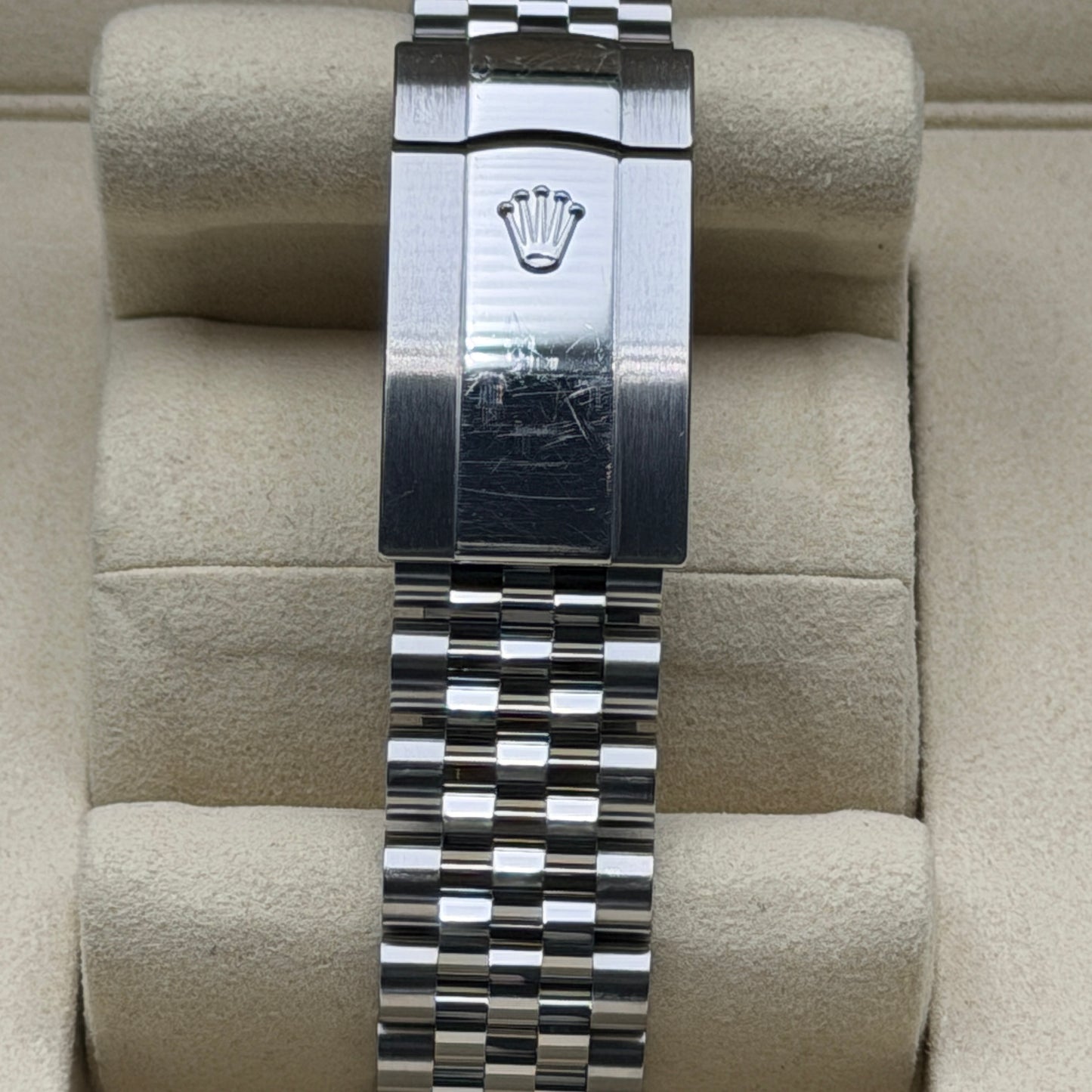 Rolex Datejust 41 / 126334 / weiß / Jubilee / Full Set / 2025