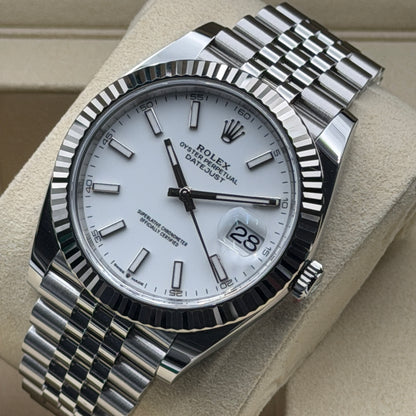 Rolex Datejust 41 / 126334 / weiß / Jubilee / Full Set / 2025