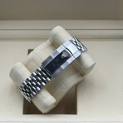 Rolex Datejust 41 / 126334 / weiß / Jubilee / Full Set / 2025