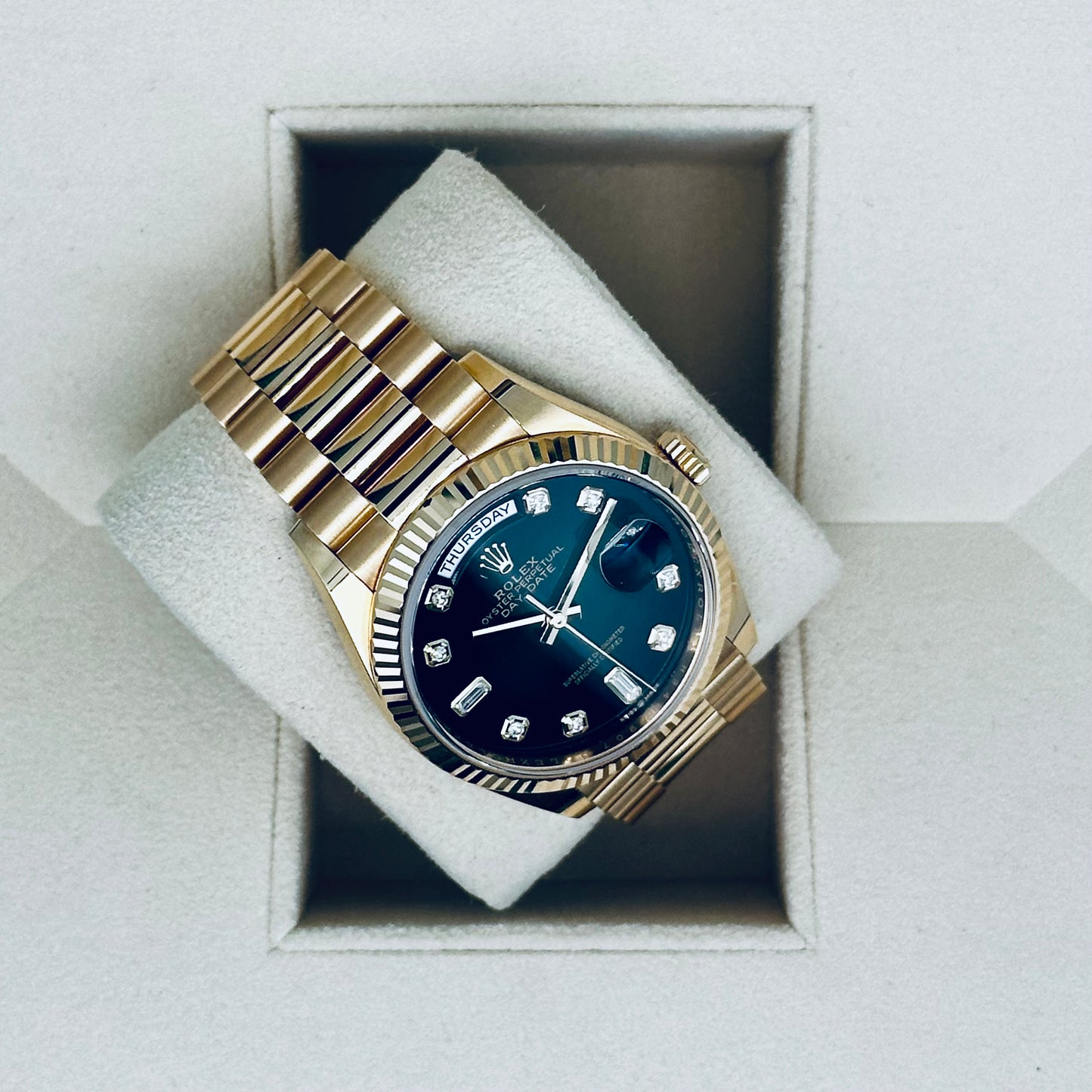 Rolex Day-Date 36 / 128238 / grün-ombré - Diamanten / Präsident / Full Set / 2022