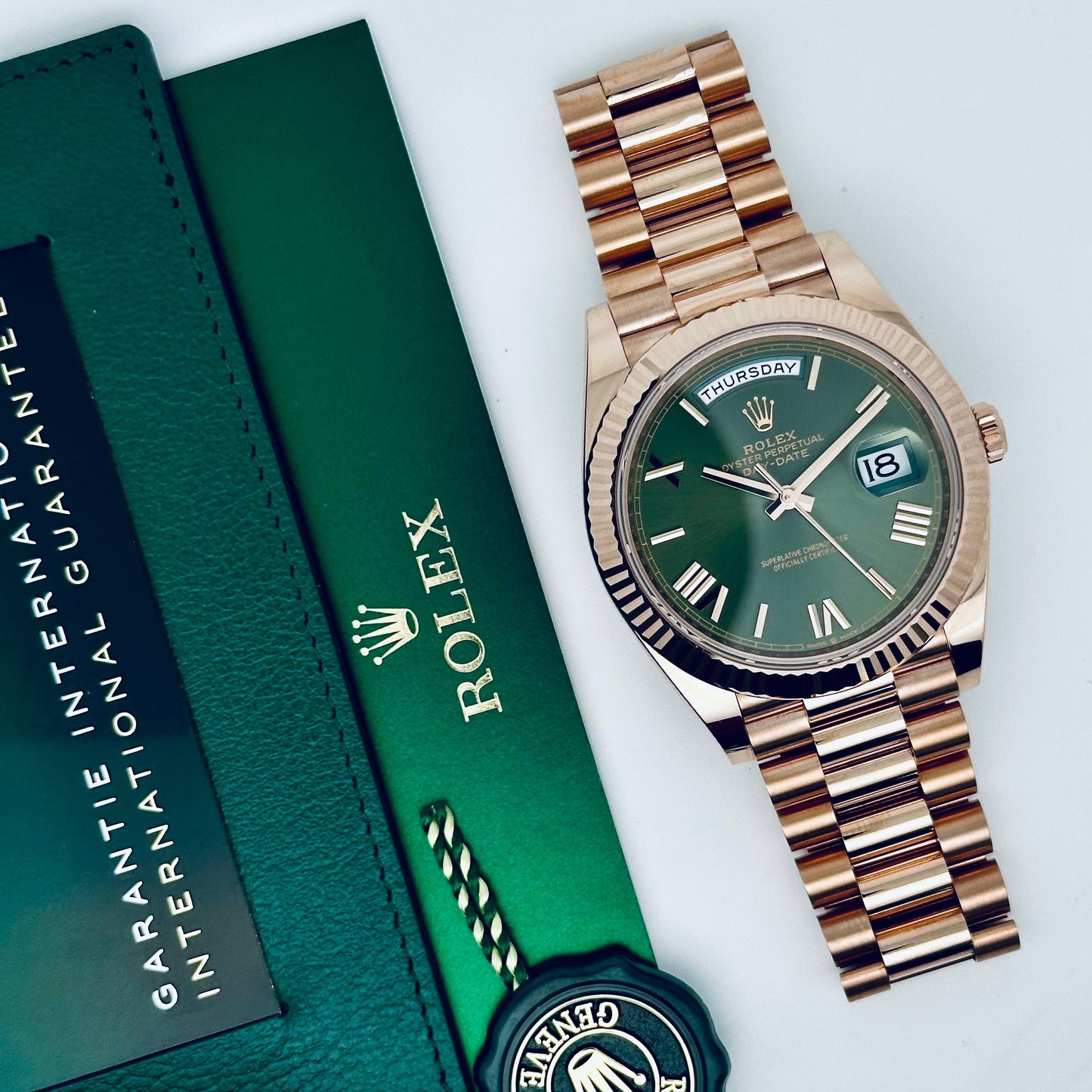 Rolex Day-Date 40 / 228235 / olivgrün / Roségold / Full Set