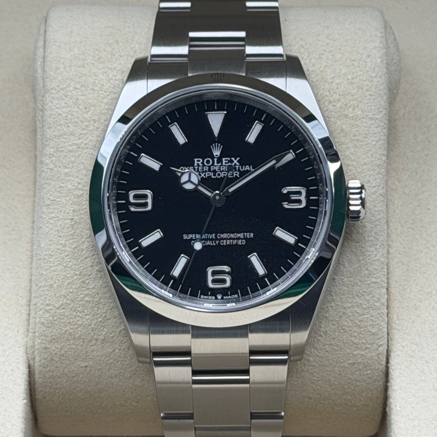 Rolex Explorer 36 / 124270 / Schwarz / Oyster / Full Set / 2025