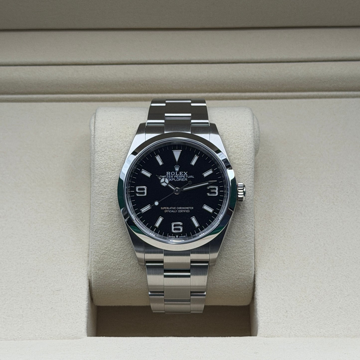 Rolex Explorer 36 / 124270 / Schwarz / Oyster / Full Set / 2025
