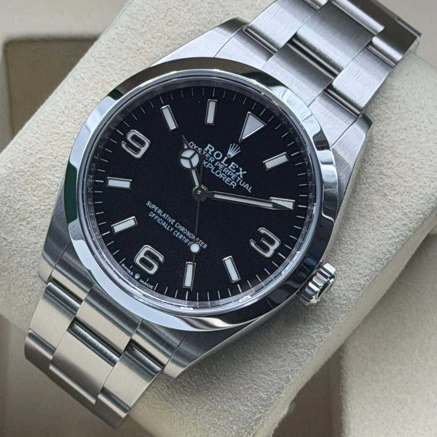 Rolex Explorer 36 / 124270 / Schwarz / Oyster / Full Set / 2025
