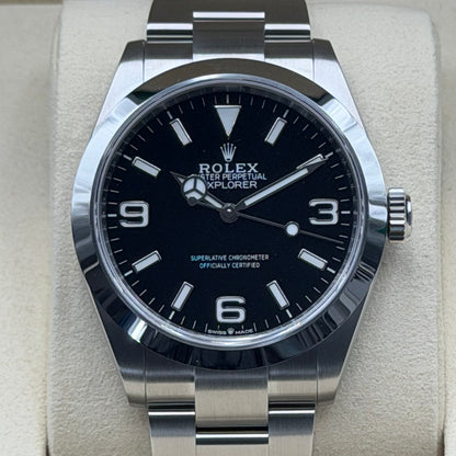 Rolex Explorer 40 / 224270 / Schwarz / Oyster / Full Set / 2026