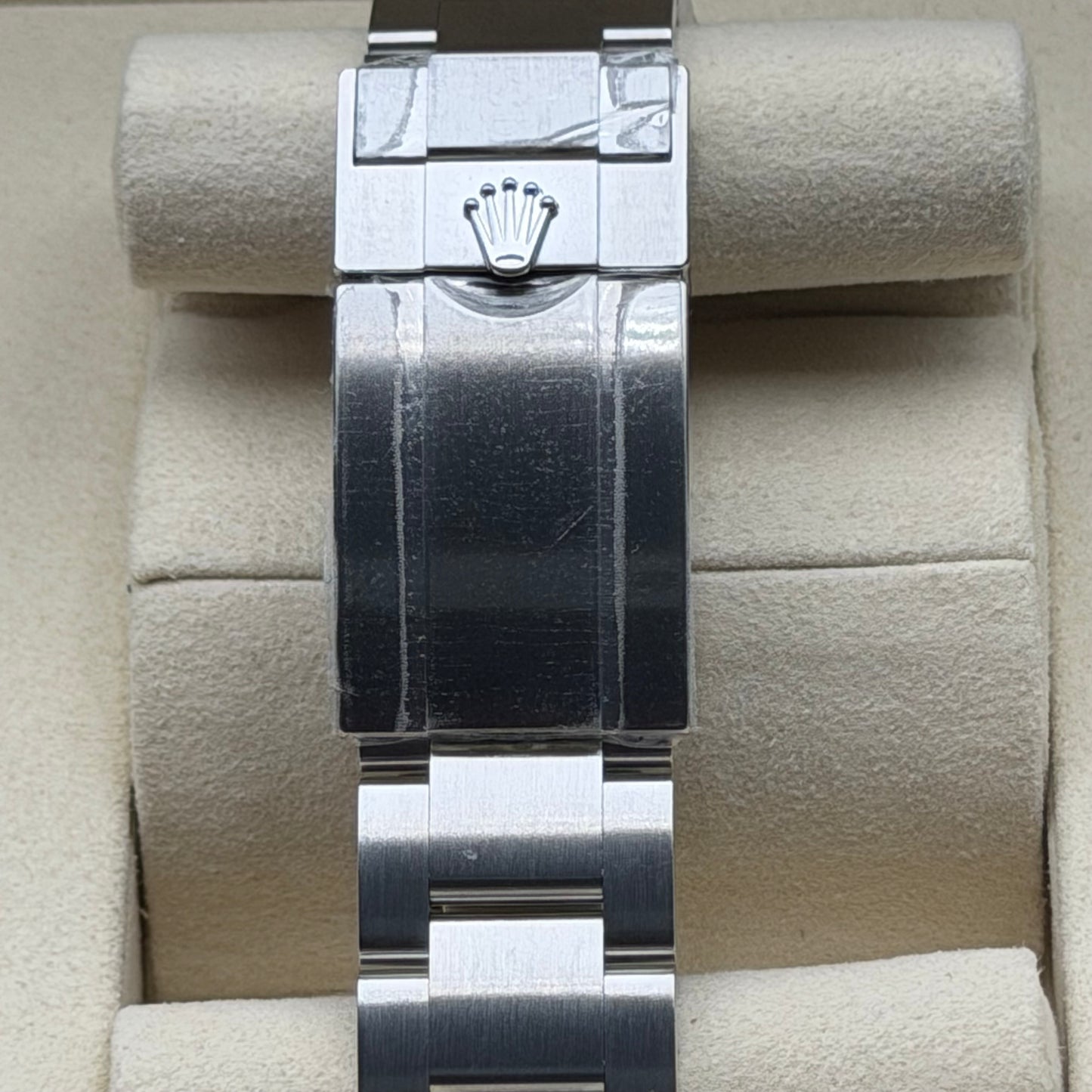 Rolex Explorer 40 / 224270 / Schwarz / Oyster / Full Set / 2026