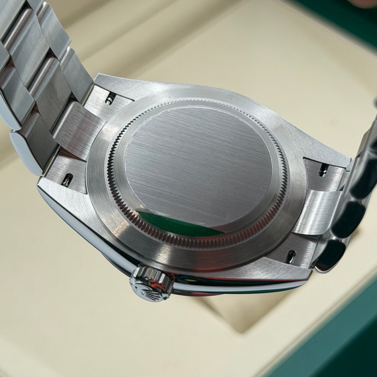 Rolex Explorer 40 / 224270 / Schwarz / Oyster / Full Set / 2026