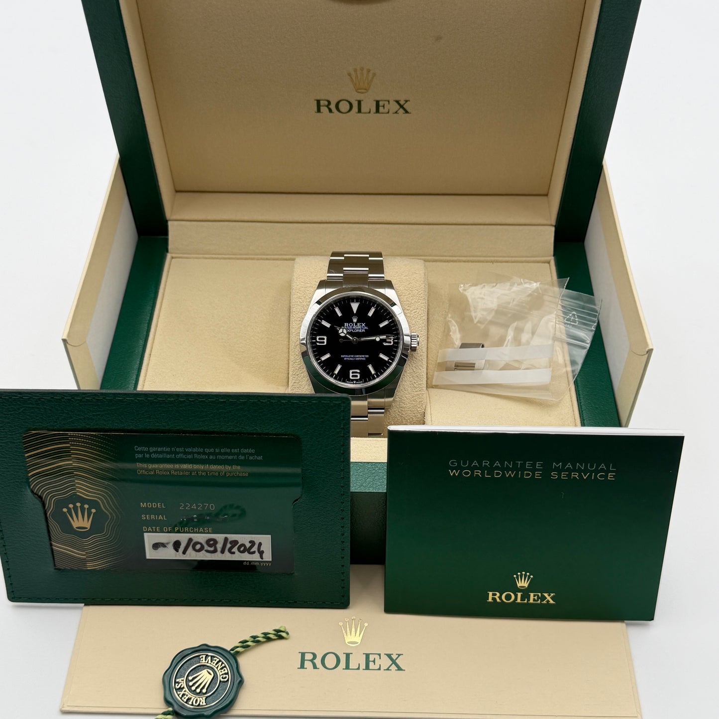 Rolex Explorer 40 / 224270 / schwarz / Oyster / B&P / 2024