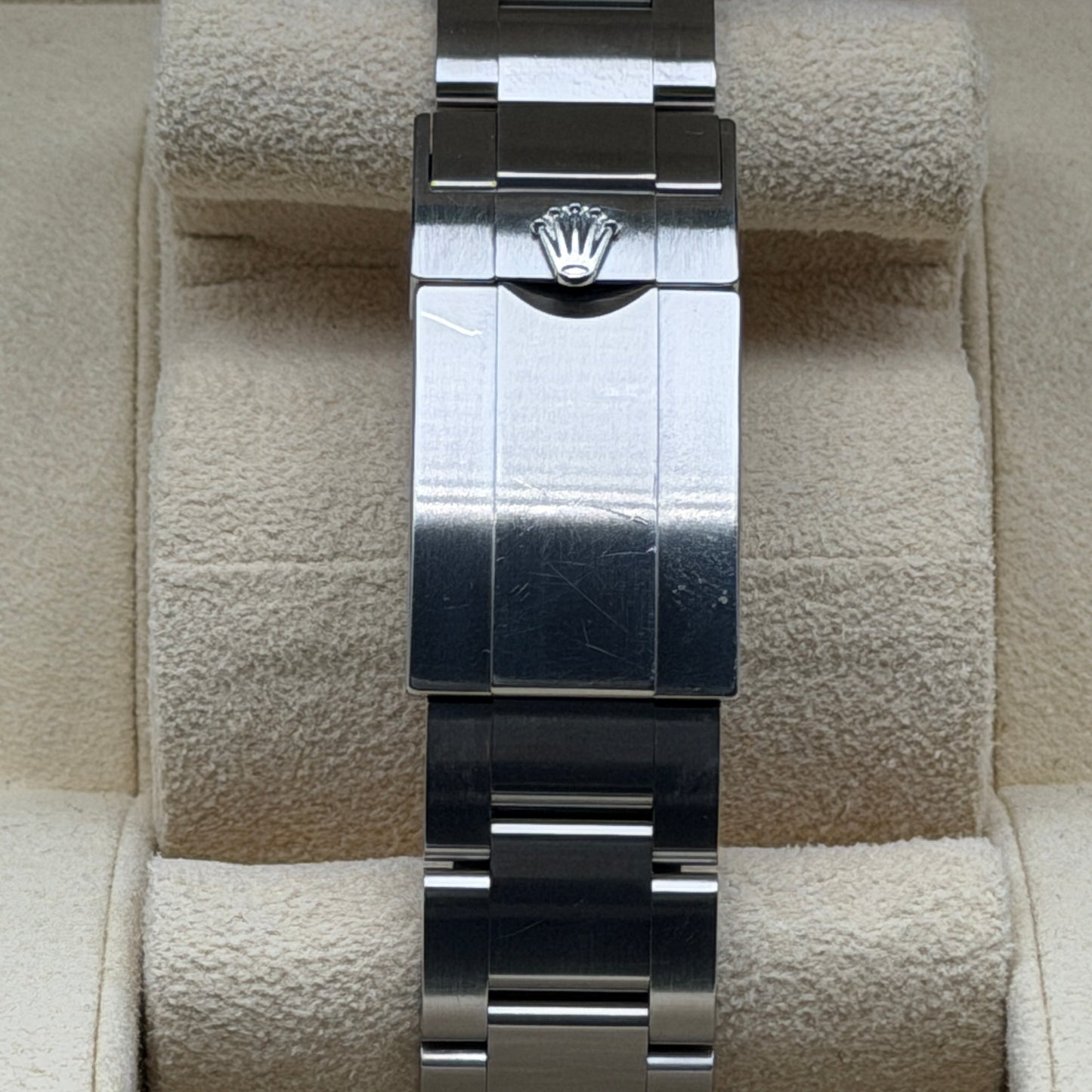 Rolex Explorer 40 / 224270 / schwarz / Oyster / B&P / 2024