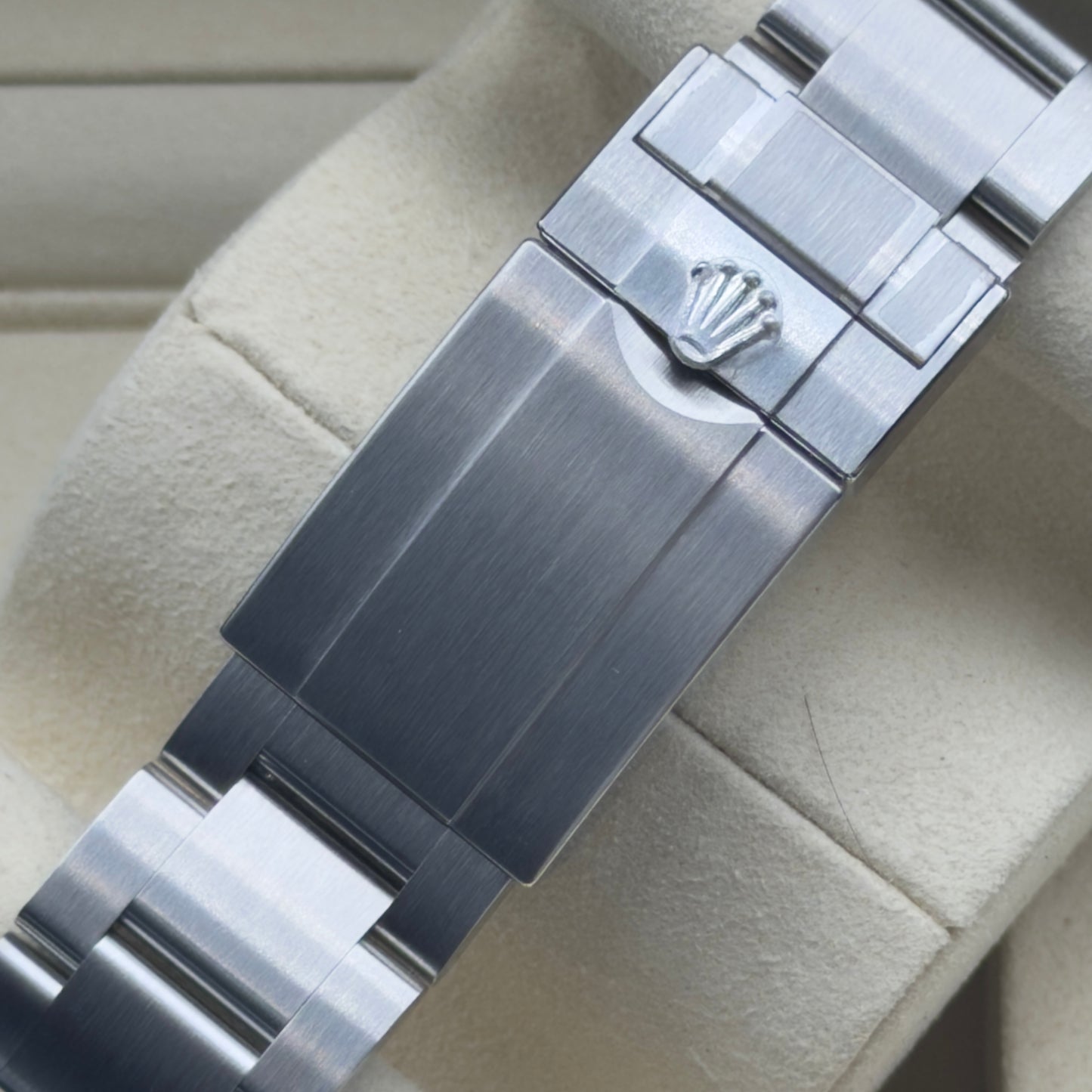 Rolex Explorer II / 226570 / Weiß / Oyster / Full Set / 2026