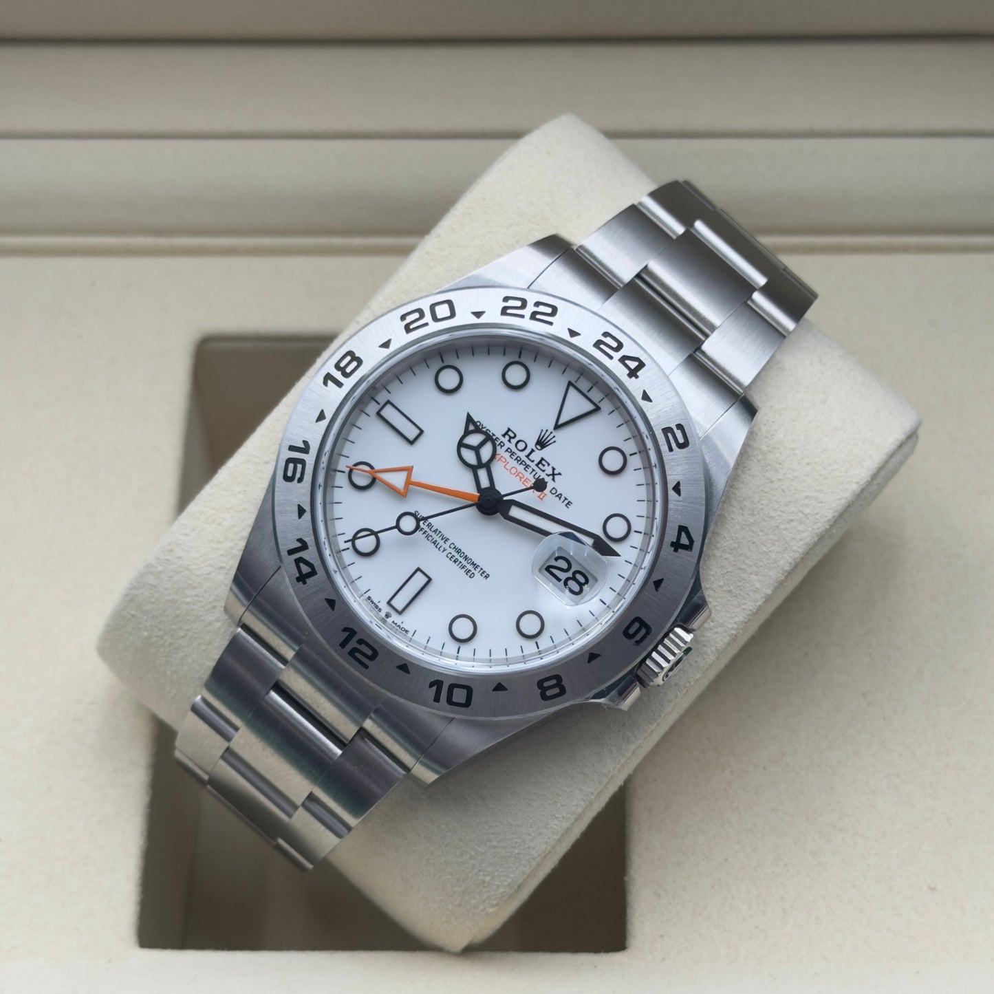 Rolex Explorer II / 226570 / Weiß / Oyster / Full Set / 2026