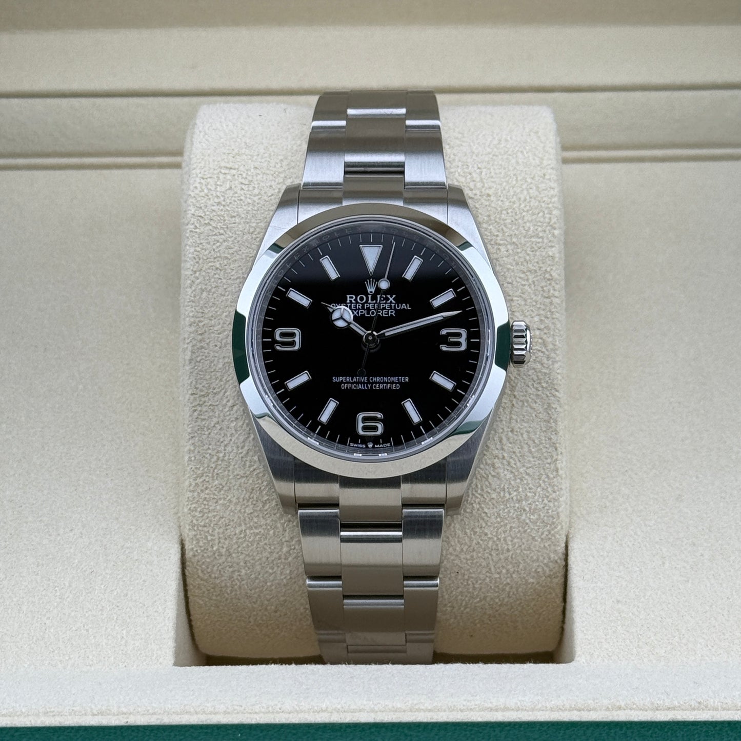 Rolex Explorer / 124270 / schwarz / Oyster / Full Set / 2025