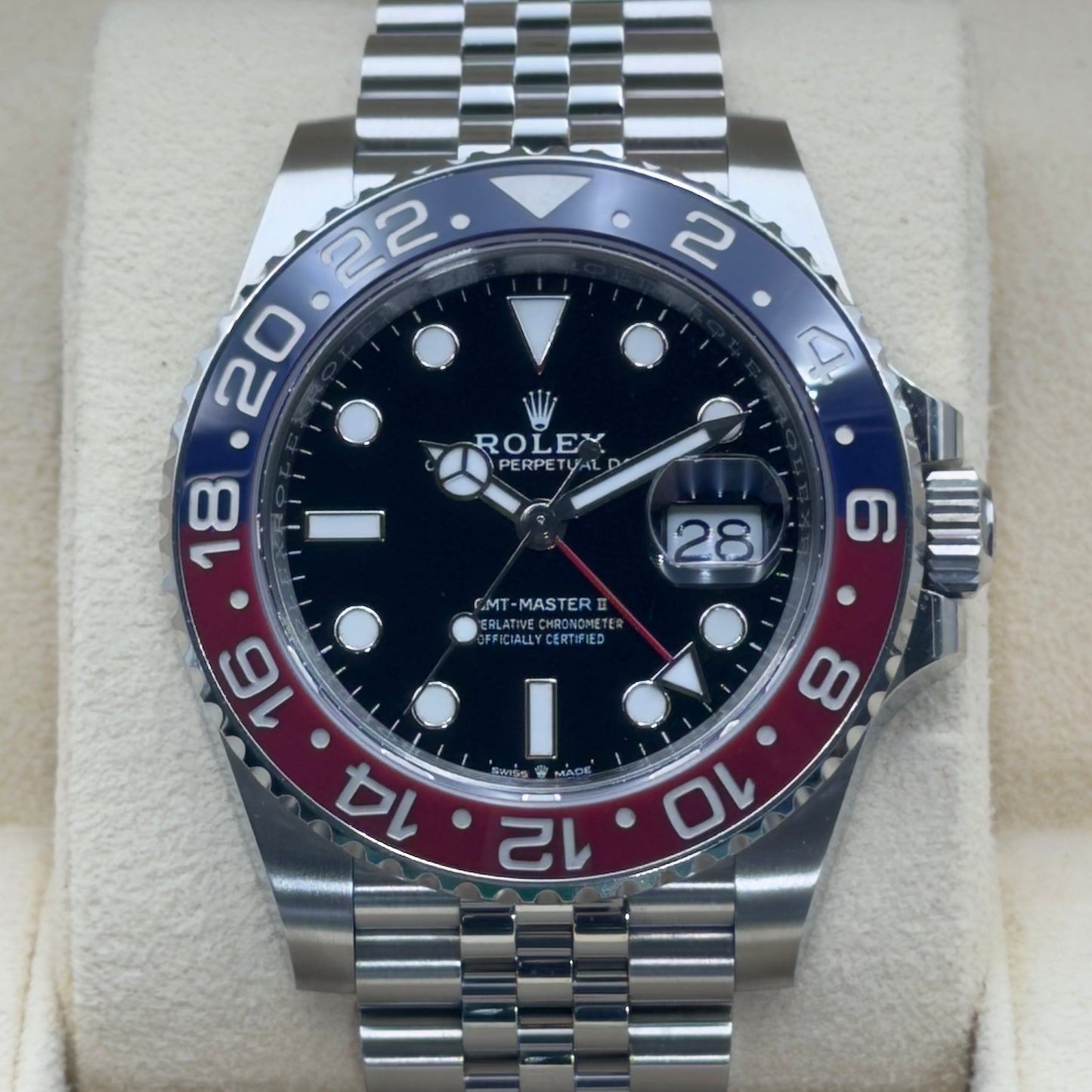 Rolex GMT-Master II / 126710BLRO / Schwarz / Jubilee + Oyster / Full Set / 2024
