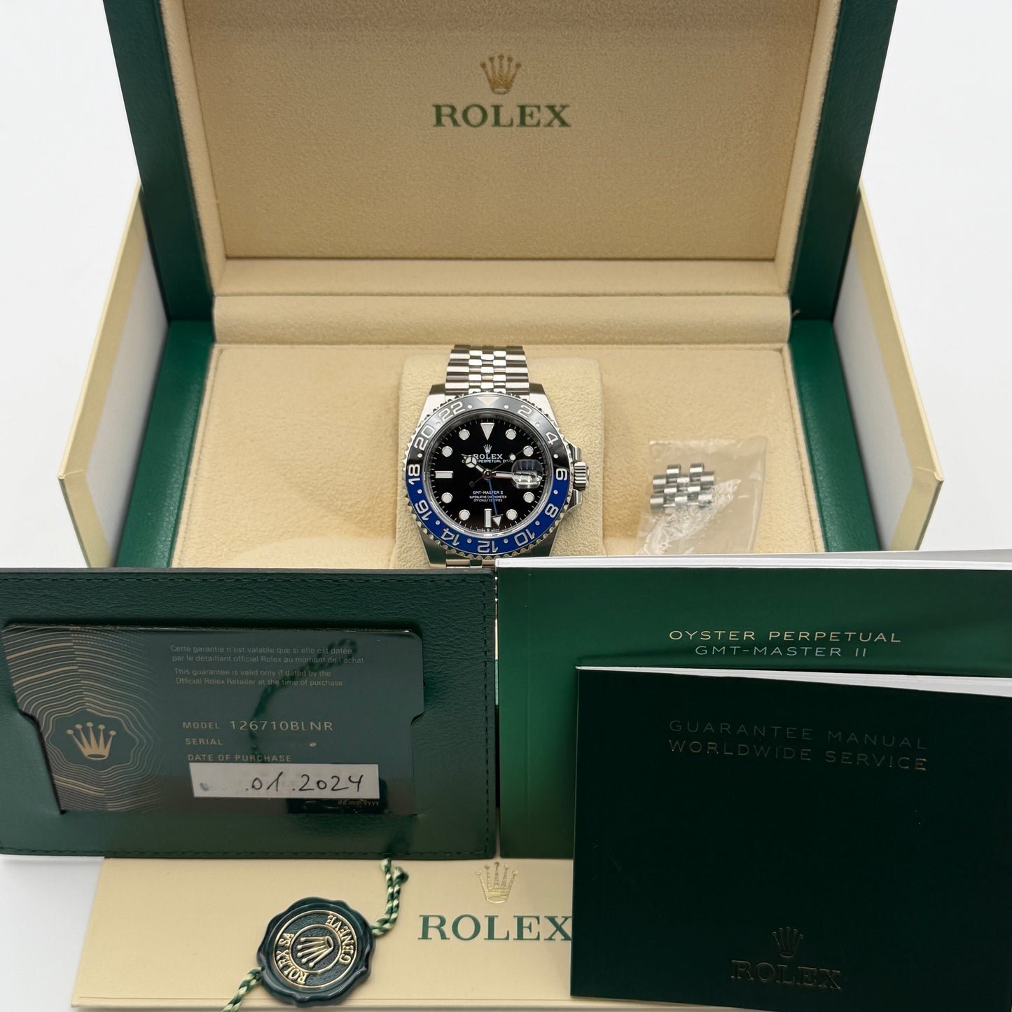 Rolex GMT-Master II / 126710BLNR / schwarz / Jubilee / Full Set / 2024
