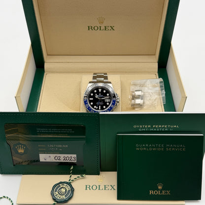 Rolex GMT-Master II / 126710BLNR / schwarz / Oyster / Full Set / 2023