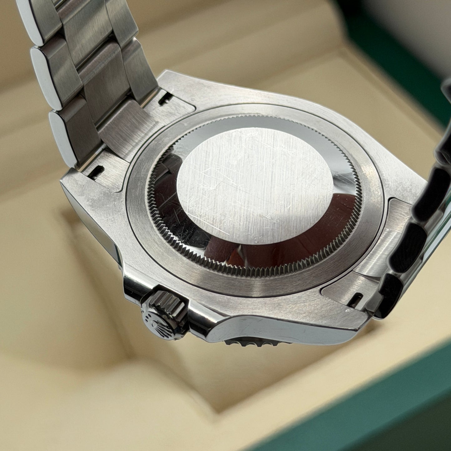 Rolex GMT-Master II / 126710BLNR / schwarz / Oyster / Full Set / 2023