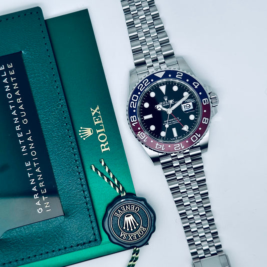 Rolex GMT Master II / 126710BLRO / schwarz / Jubilee / Full Set