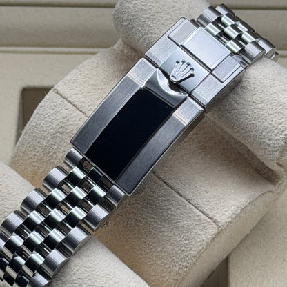 Rolex GMT-Master II / 126710GRNR / schwarz / Jubilee / Full Set / 2026