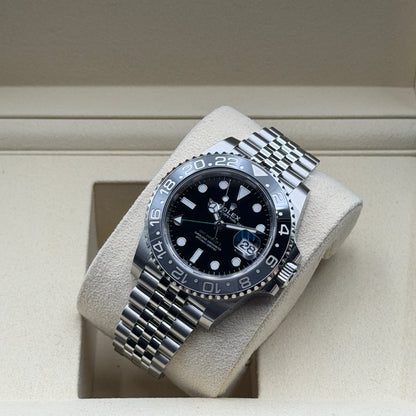 Rolex GMT-Master II / 126710GRNR / schwarz / Jubilee / Full Set / 2026