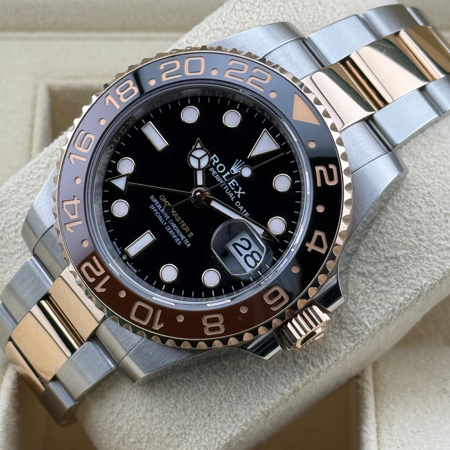 Rolex GMT Master II / 126711CHNR / schwarz / Oyster / Full Set / 2024