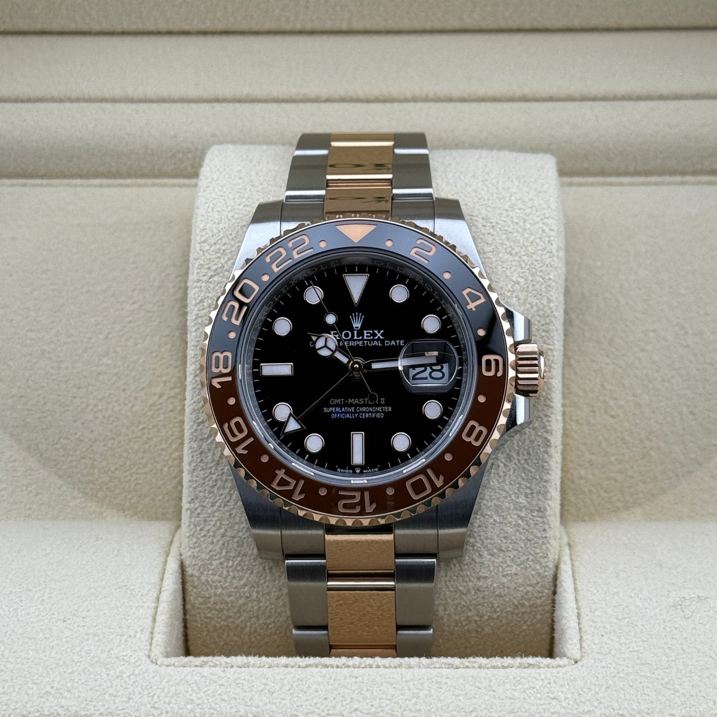 Rolex GMT Master II / 126711CHNR / schwarz / Oyster / Full Set / 2024