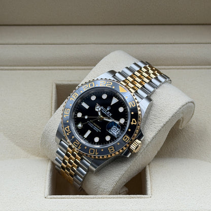 Rolex GMT-Master II / 126713GRNR / schwarz / Jubilee / Full Set / 2023