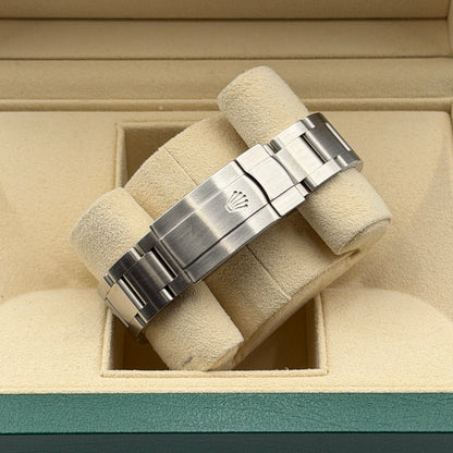 Rolex Oyster Perpetual 34 / 114200 / gold / Oyster / Full Set / 2012