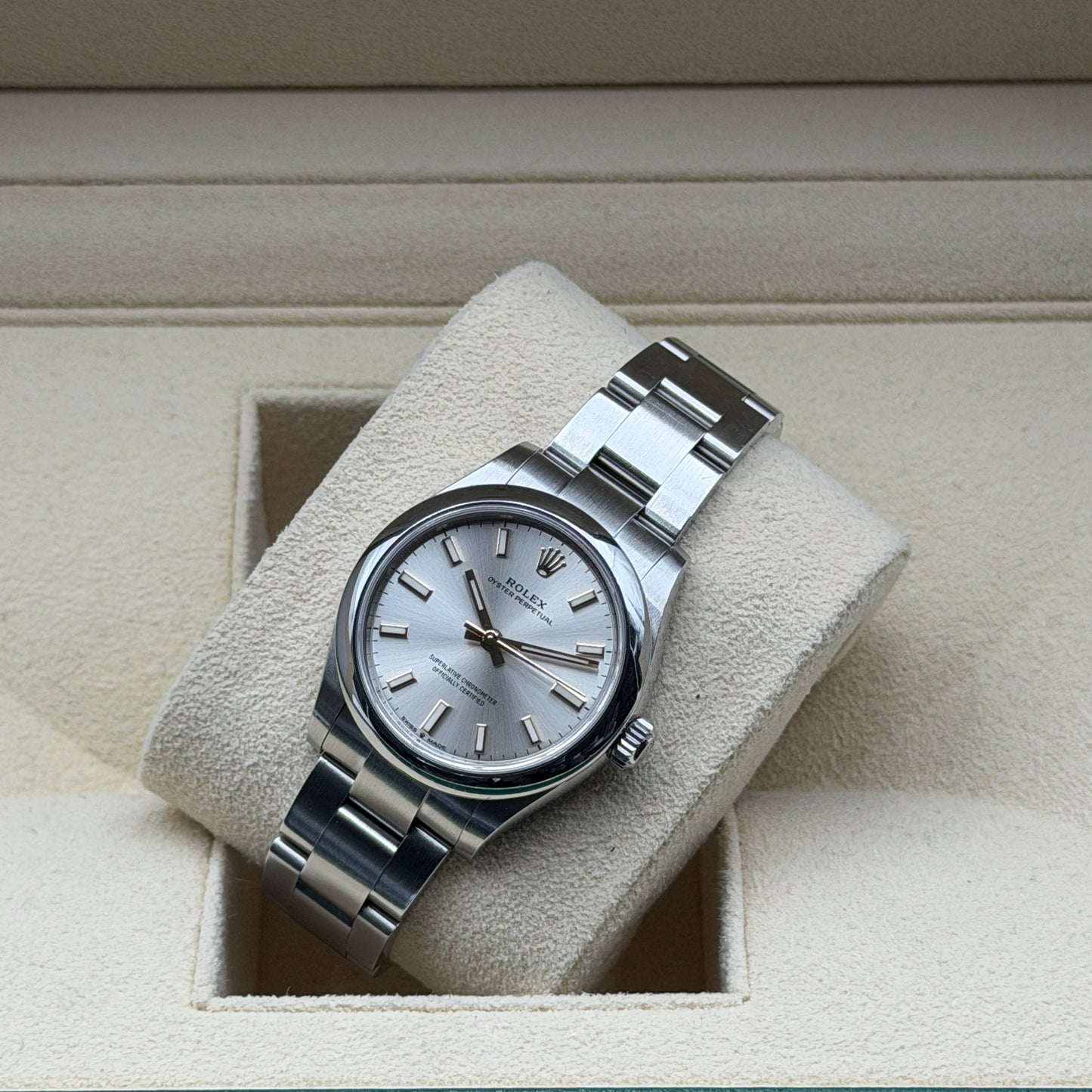 Rolex Oyster Perpetual 31 / 277200 / Silber / Oyster / Full Set / 2024